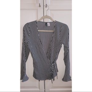 New like H&M dress shirt with side lace. Size 4.